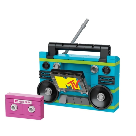 Brickcraft MTV Retro Builds: Blue Boom Box & Cassette Brick Building Kits - Picture 3 of 6